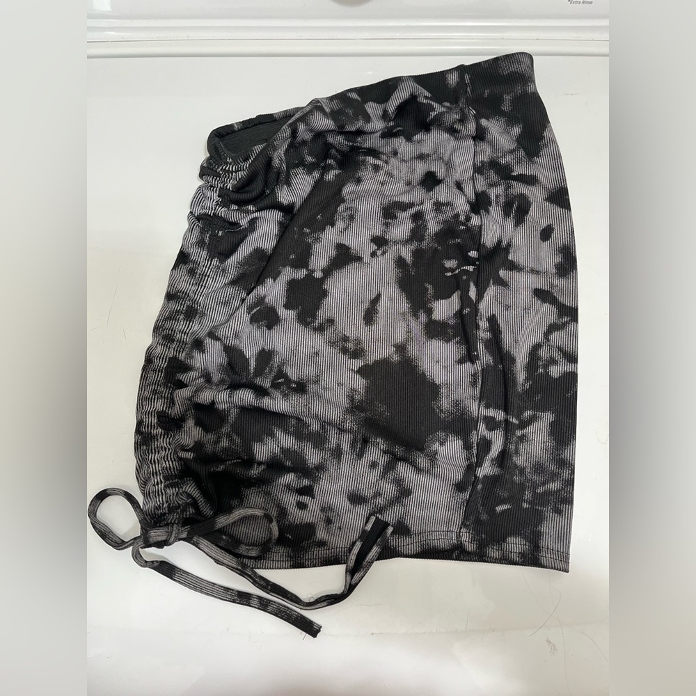 Pretty little thing skirt